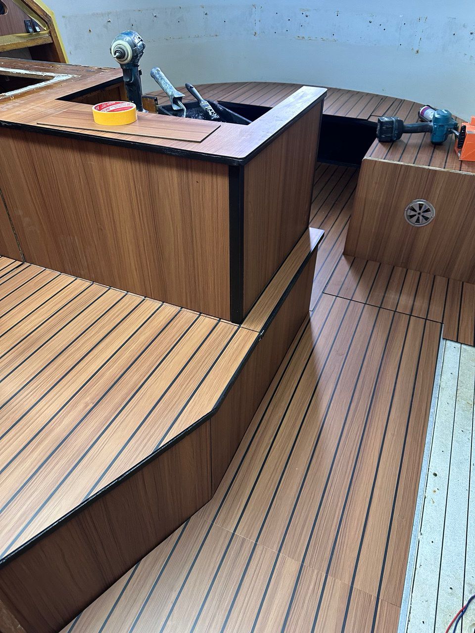 Vinyl boat flooring cockpit and below deck installation — non-slip marine flooring